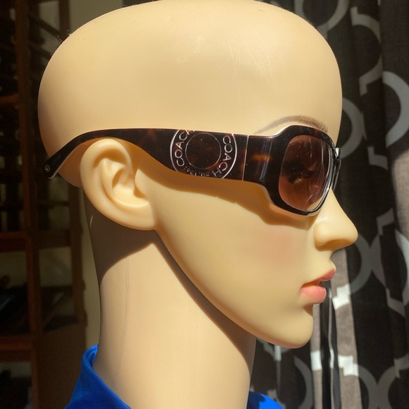 Coach sunglasses - Picture 1 of 10